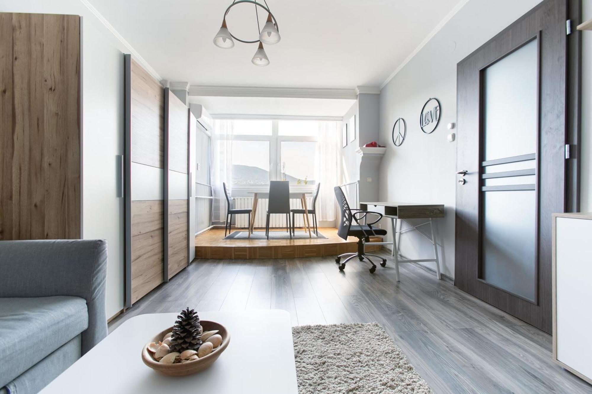 Apartment Buda Chill Cozy-stunning Panorama From Windows